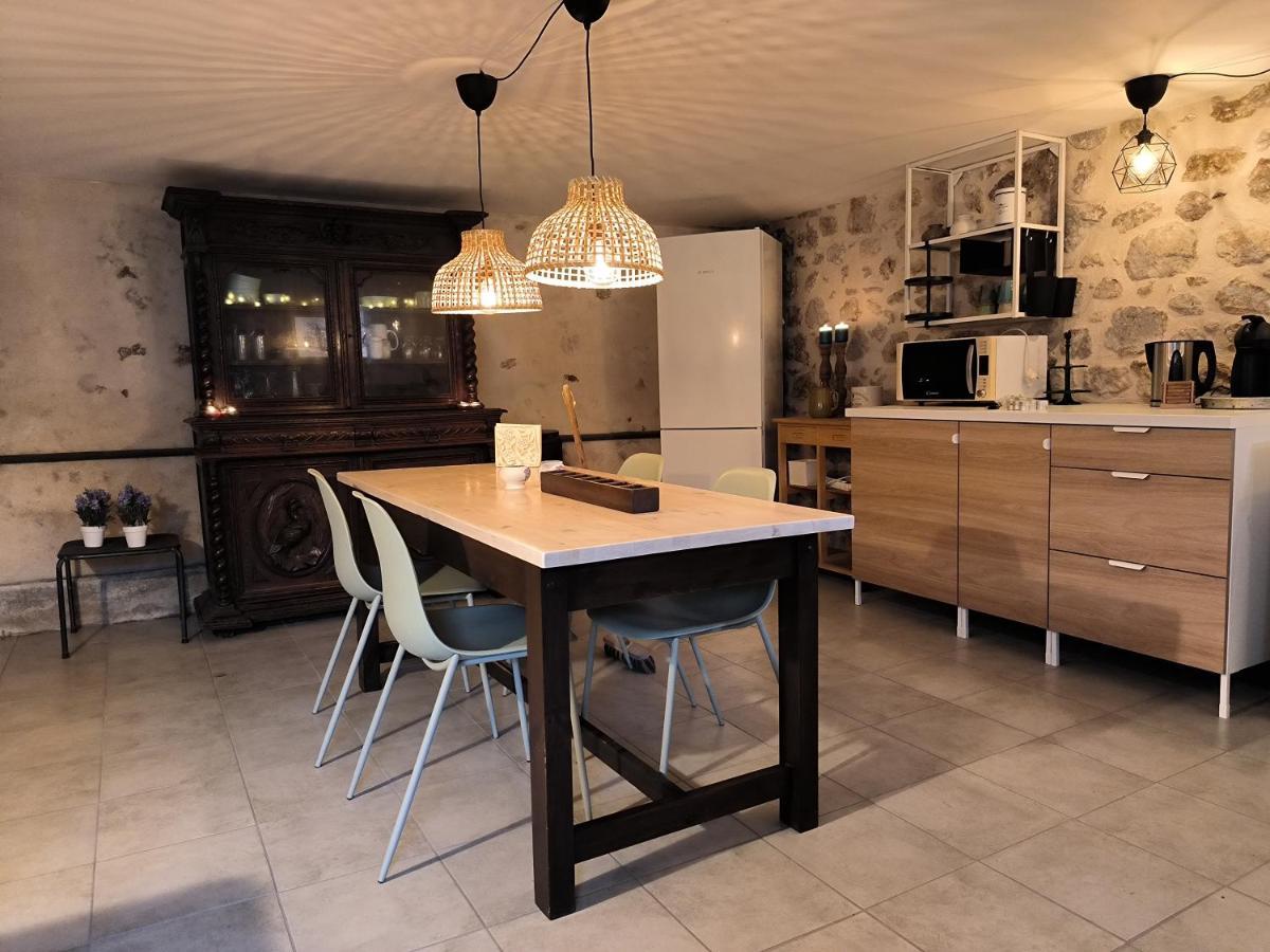 Chambres D'Hotes Montjouan Larochemillay Екстер'єр фото